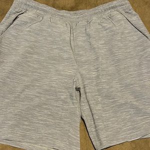 Lululemon Men’s Shorts with liner 7in